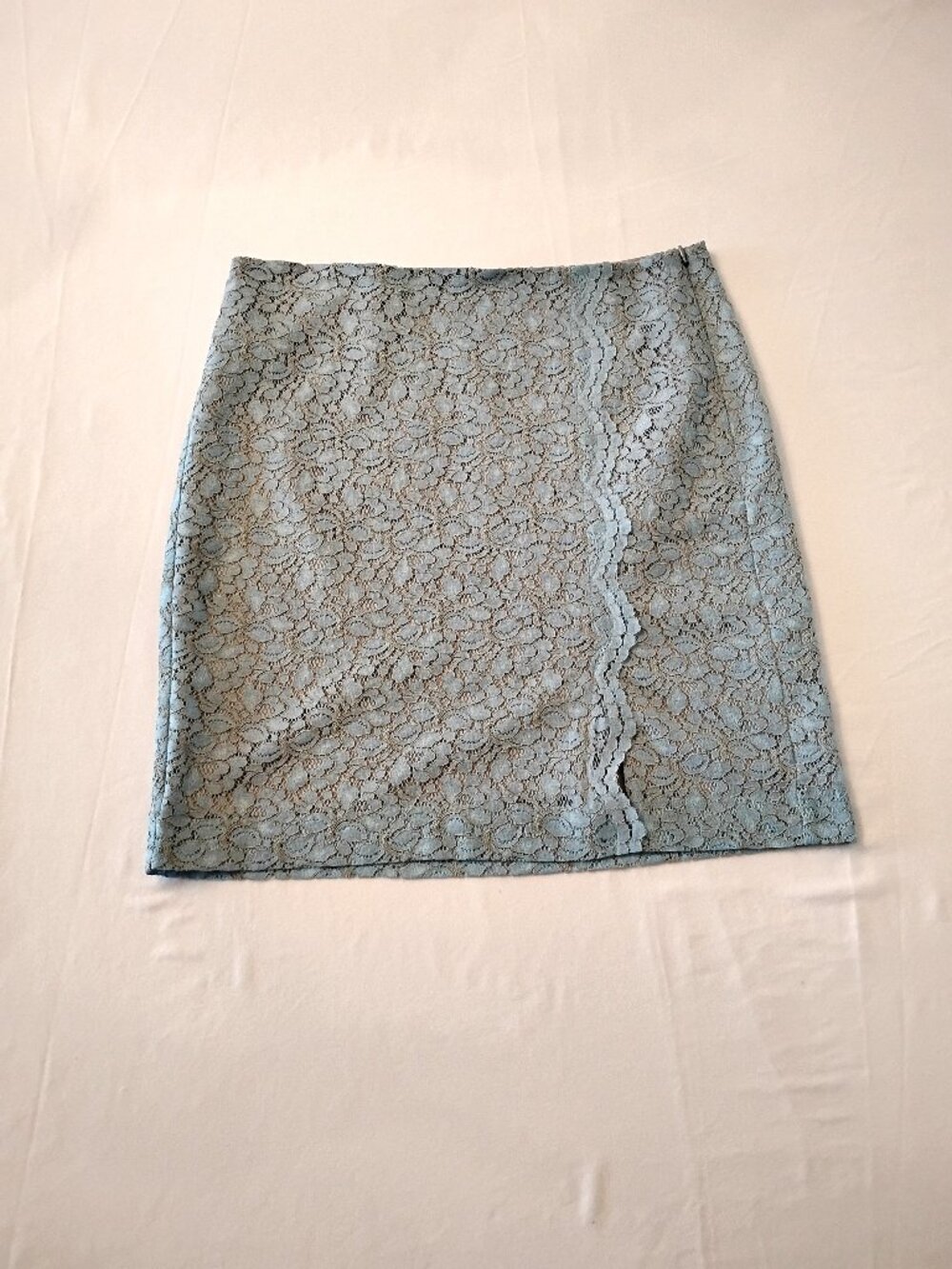 Banana Republic Blue Floral Lace Mini Skirt Lined Size 8